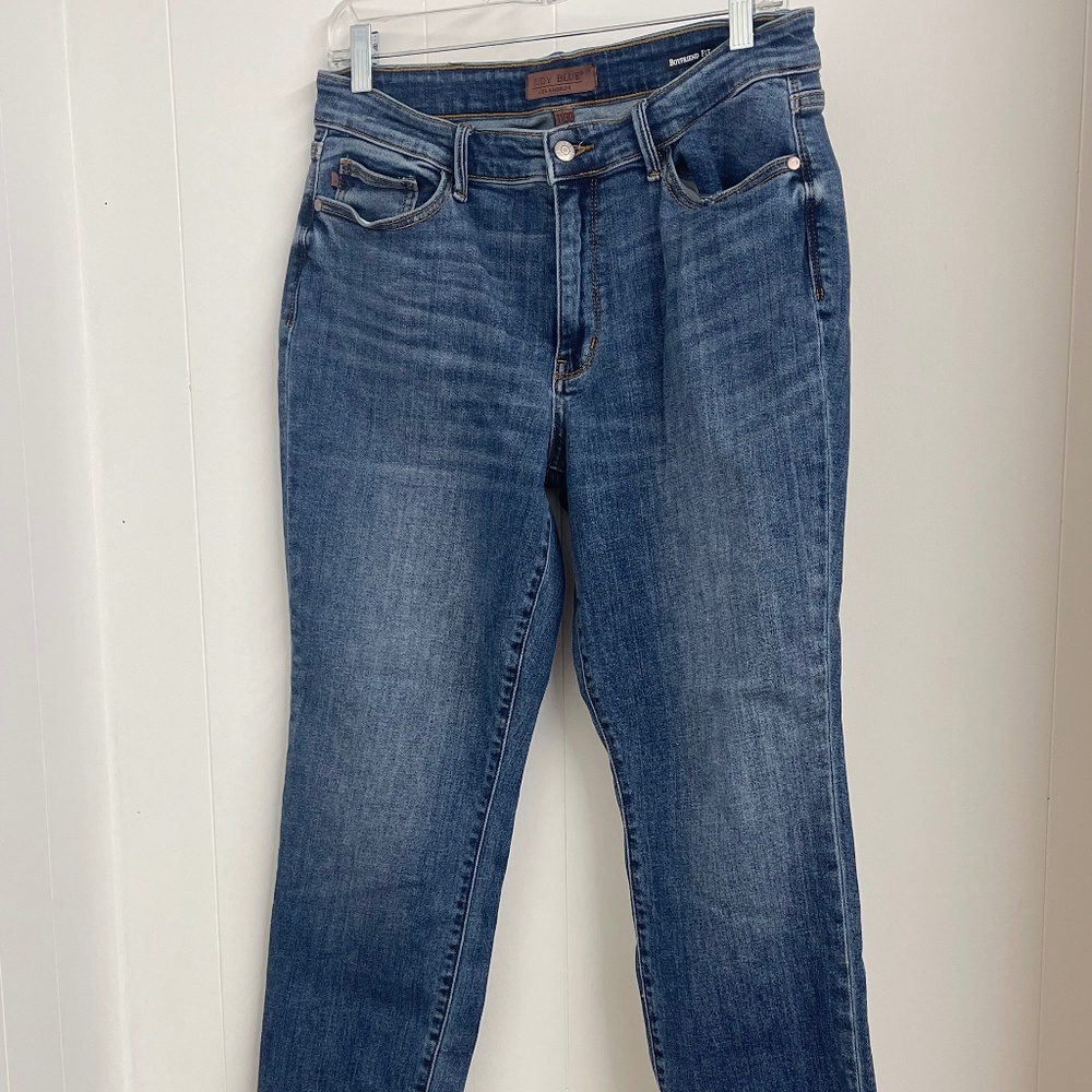 Judy Blue Women's Boyfriend Jeans - Medium Blue Denim